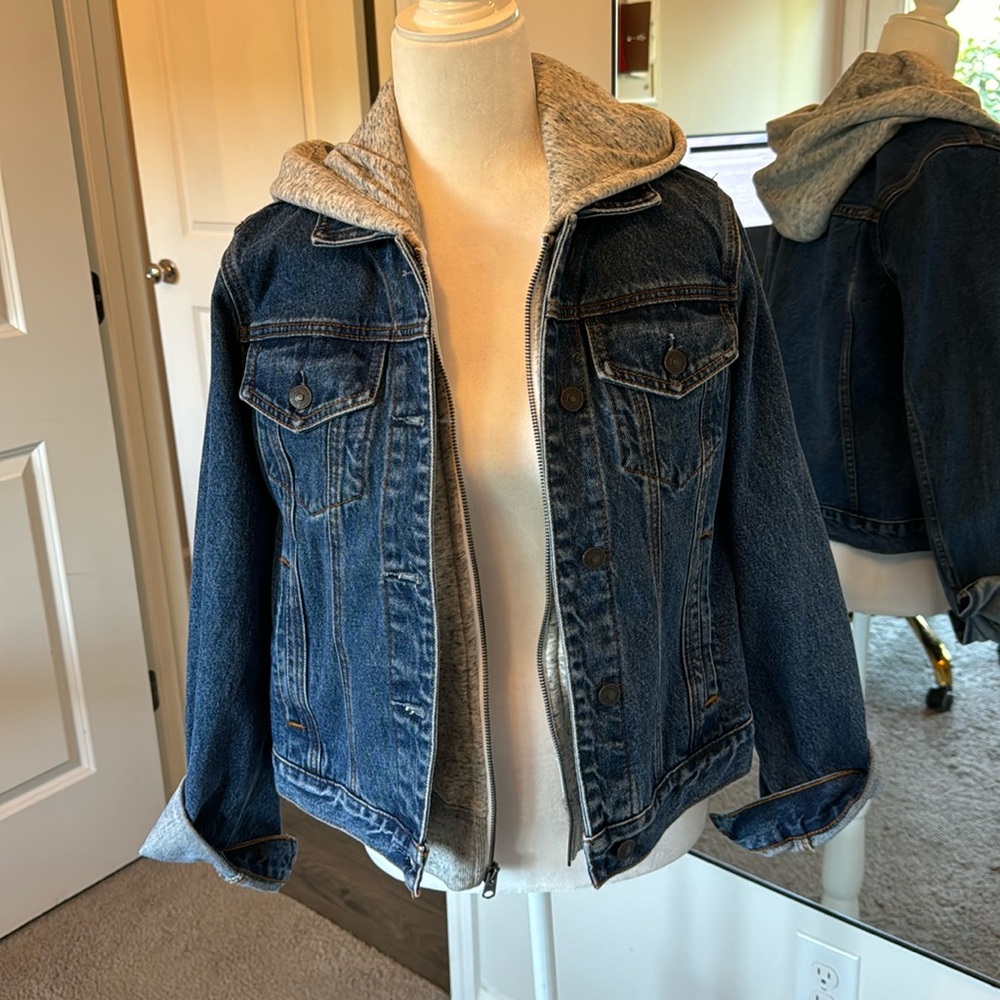 NWOT denim/sweatshirt jacket